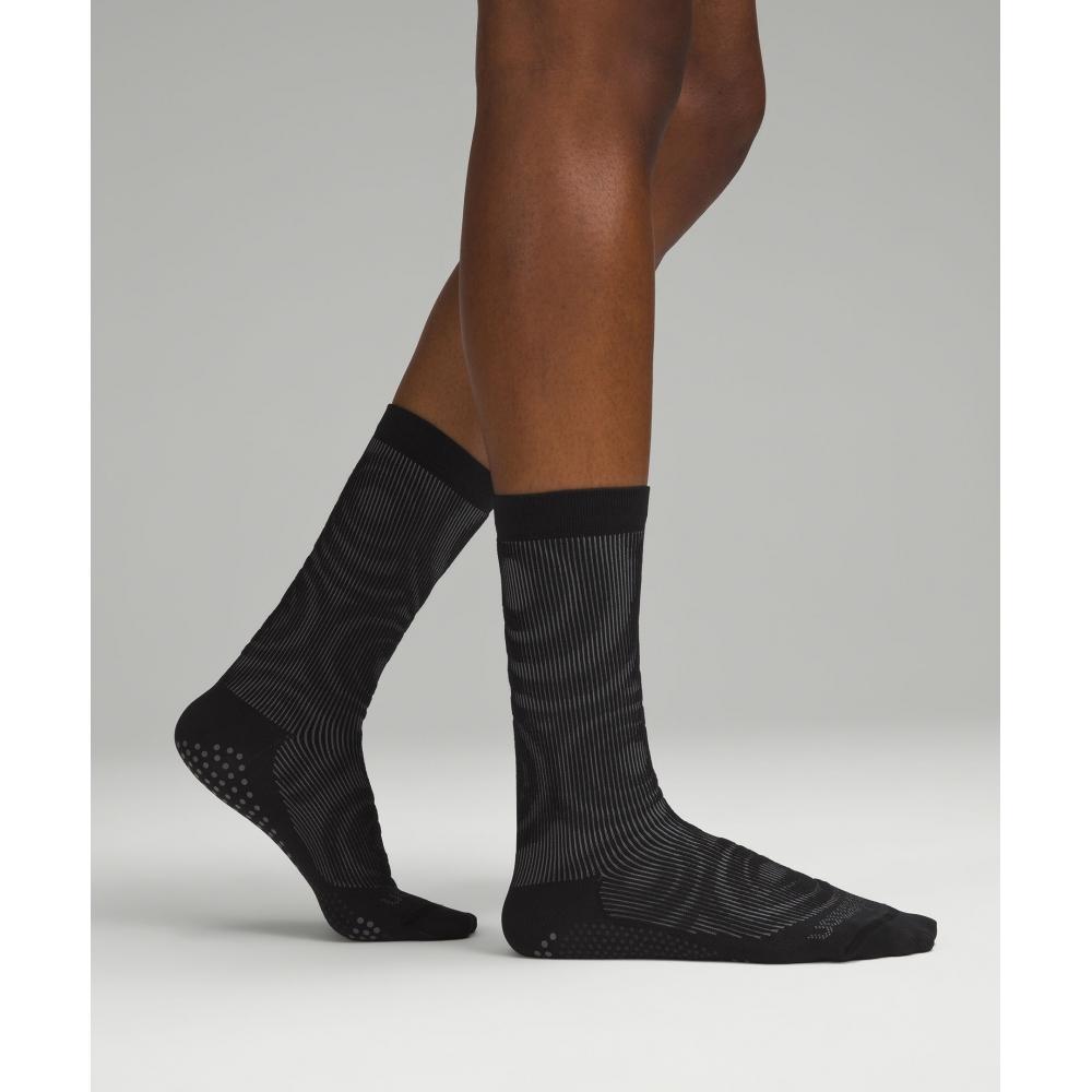 

Lululemon Женские носки Find Your Balance Crew SockS черного цвета S