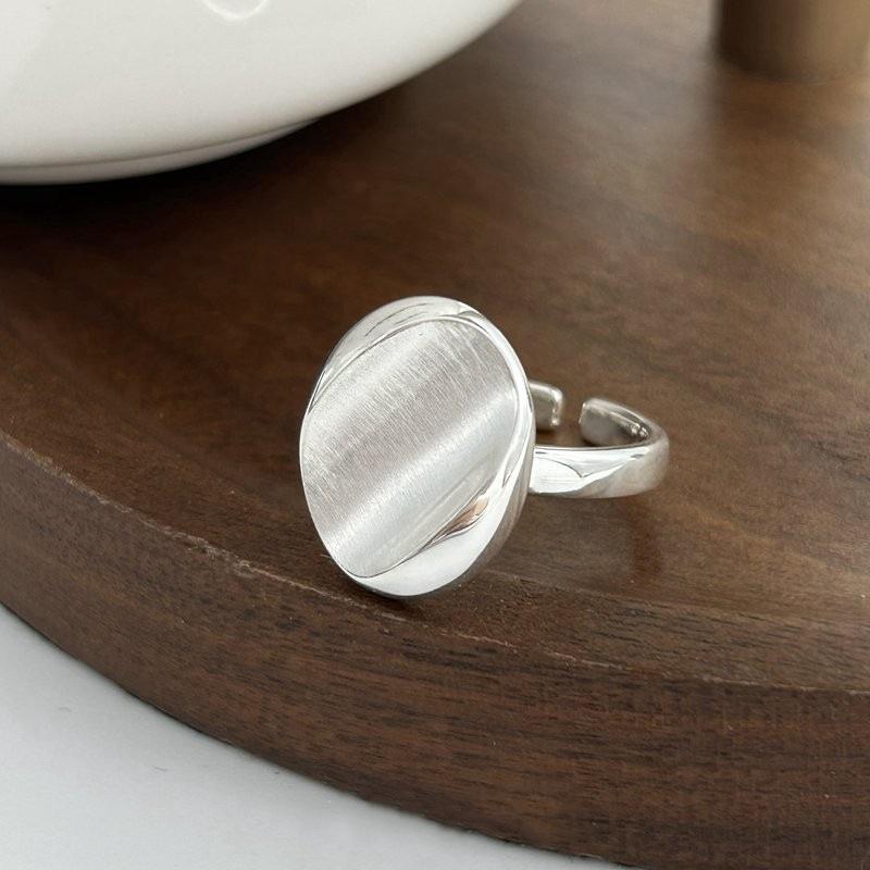 Anel Geométrico Côncavo de Elipse Ajustável para Mulheres: Design Personalizado, Fashion, Moderno e Simples