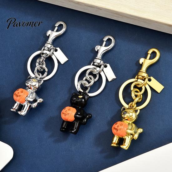 Halloween Keychain Cat Holding Pumpkin Keychain, Metal Car Key Backpack Ring Holder, Handbag Hanging Decorative Accessory Alloy