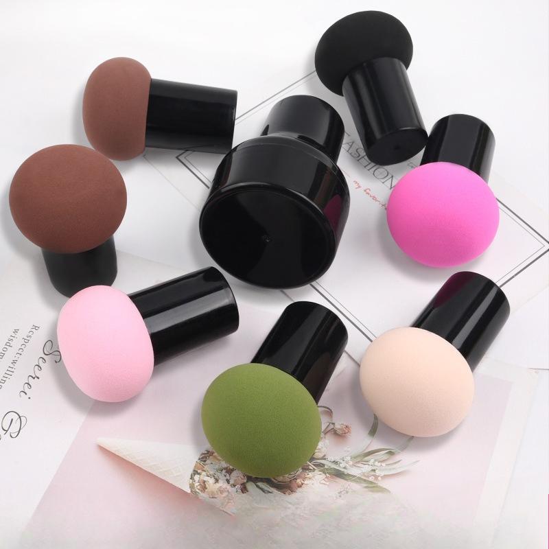 

Набор пуховок в форме гриба, Яйцо для красоты с воздушной подушкой, Пуховка для макияжа без пудры, Инструмент для макияжа двойного назначения для сухого и влажного использования Matcha color (1pc)