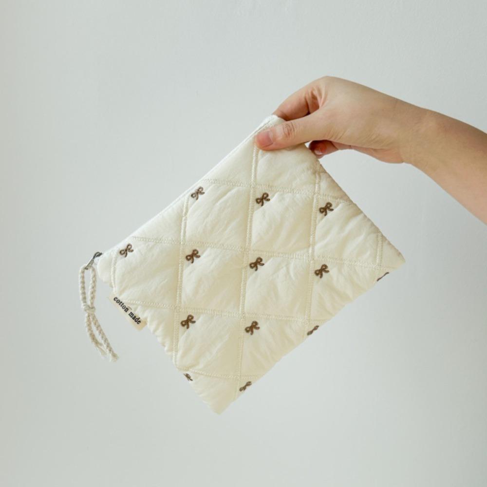 Portable Quilted Design Cosmetic Bag Large Capacity Embroidered Bow Stationery Bag Multifunctional Pen Bag бежевый