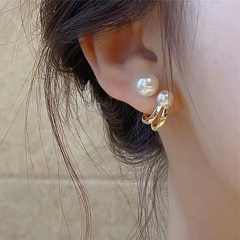 WUKALO 2024 New Elegant Gold Color Heart Pearl Stud Earrings Korean Fashion Jewelry For Woman Girls Accessories Wholesale