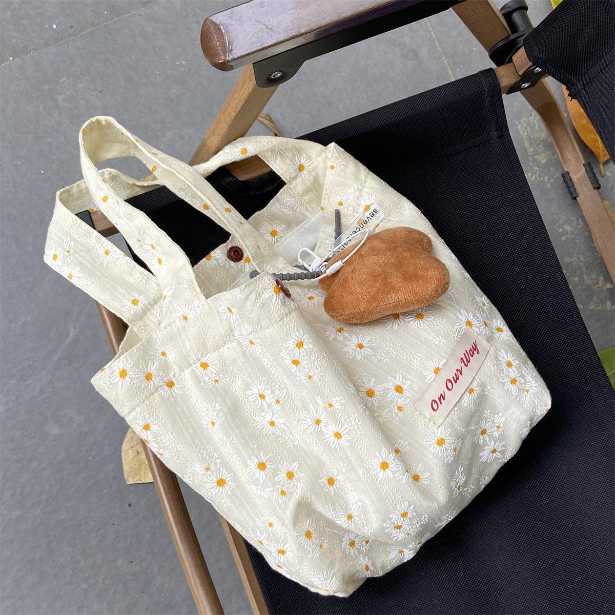 

Japan and South Korea ins new small floral handbag girl s heart convenient mini flower small handbag casual cute woman