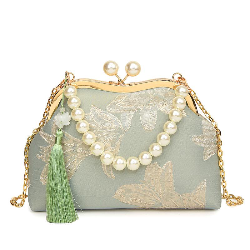 

2026 Women s Crossbody Evening Bag with Chain Clasp - Textured Qipao Embroidery & Pearl Design зелений