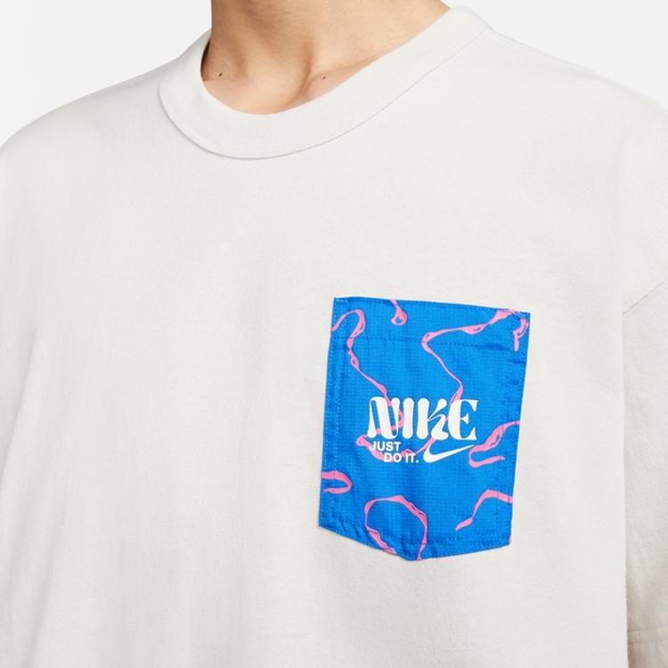 Nike Letter Pattern Print American Vintage Patchwork Pocket Loose Fit Round Neck Cotton Casual T-Shirt With Drop Shoulder Sleeves Men Tops FJ7681-030