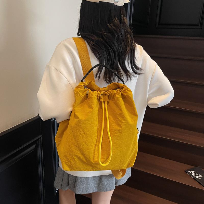 New bundle bag Korean version texture bucket bag women's fashion trendy cool backpack casual texture women's backpack