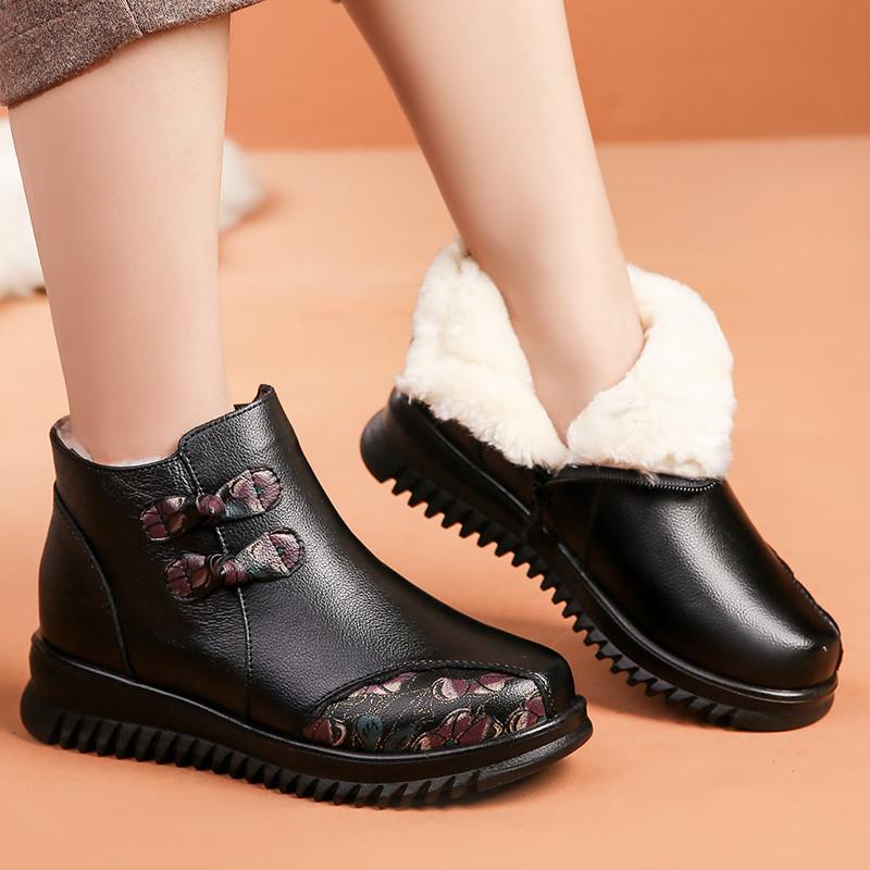 Middle-aged and Elderly Women s Fashion Winter Warm Cotton Shoes Mom s Genuine Leather Fleece Lined Zipper Ankle Boots 35 чёрный 3747₽