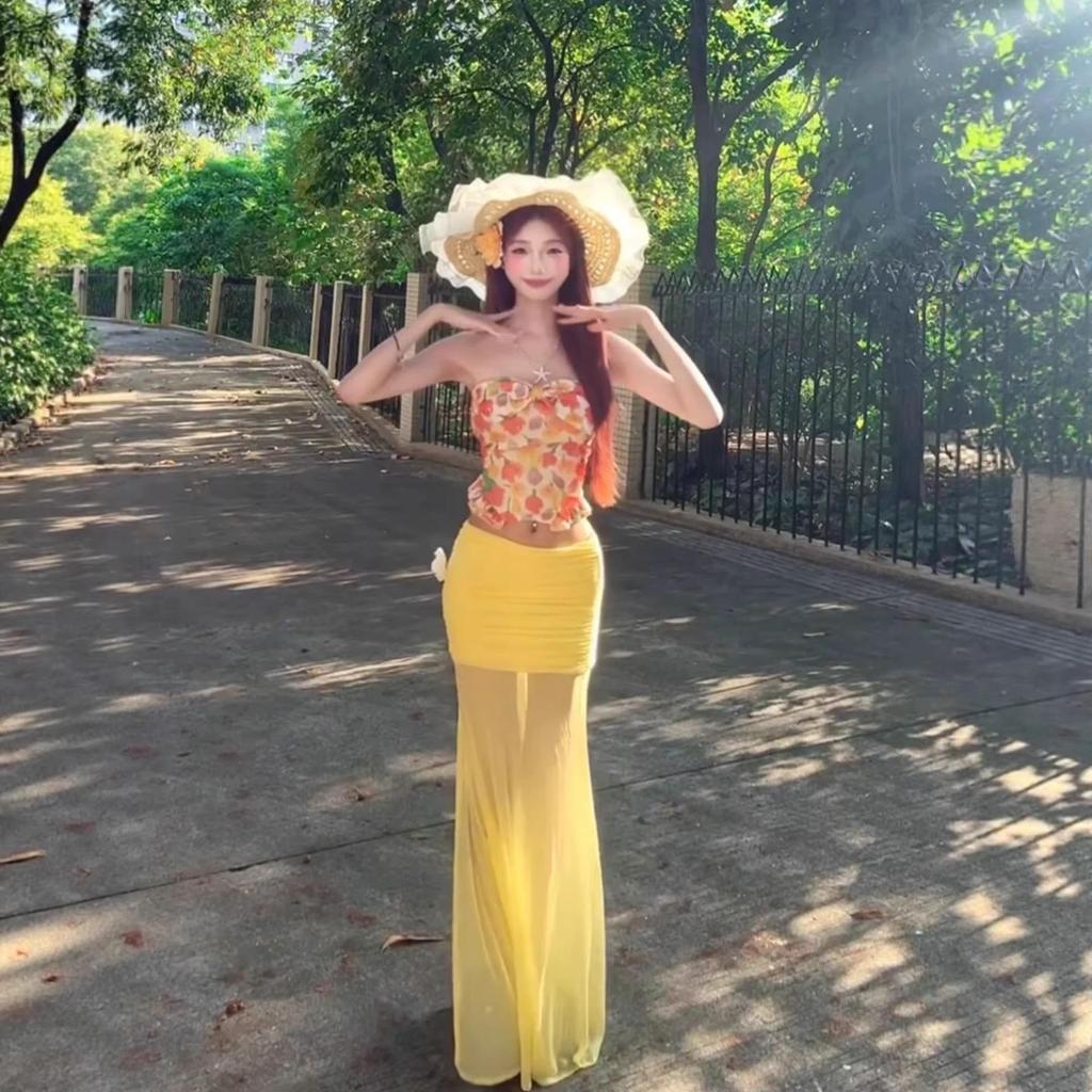 Chic Floral Strapless Top & Mesh Skirt Set - Summer Vacation Style for Women