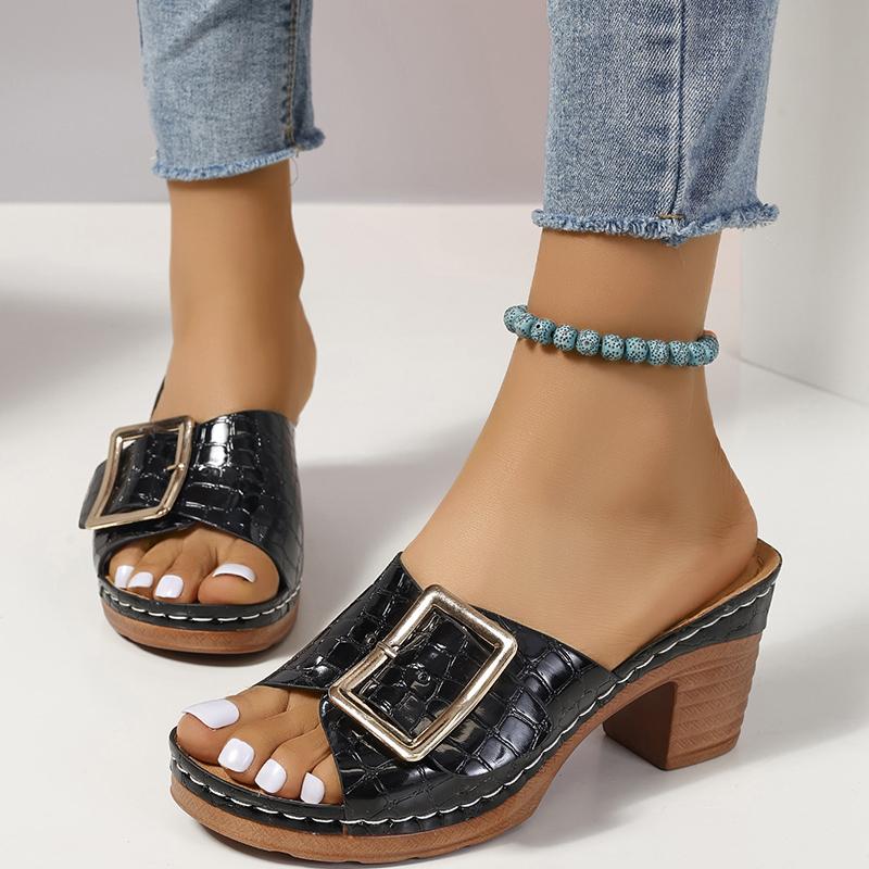 Fashion Summer  Women Fashion Chunky Platform Slippers Slip-on  Plus Size Women Slides Retro Casual Women Slippers