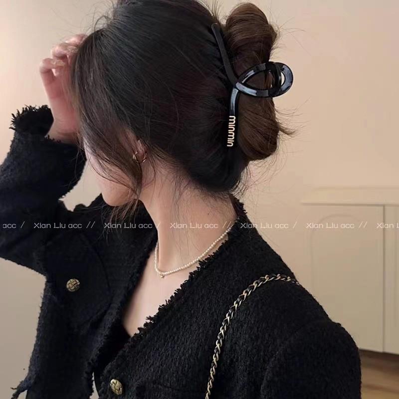 High-End Matte Frosted Large Hair Claw Clip, Women's Chic Shark Clip
