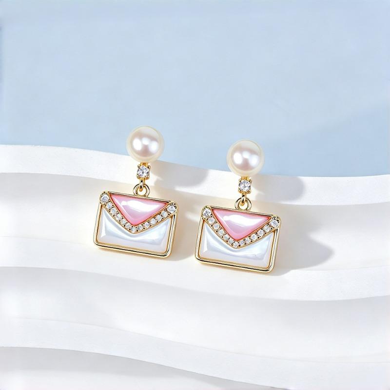 Natural Freshwater Pearl Stud Earrings S925 Sterling Silver Earrings Fritillary Zircon Pearl Earrings Light Luxury High Sense