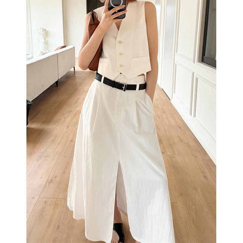 Elegant Vintage-Style Breathable Vest & High-Waist A-Line Slit Skirt Set