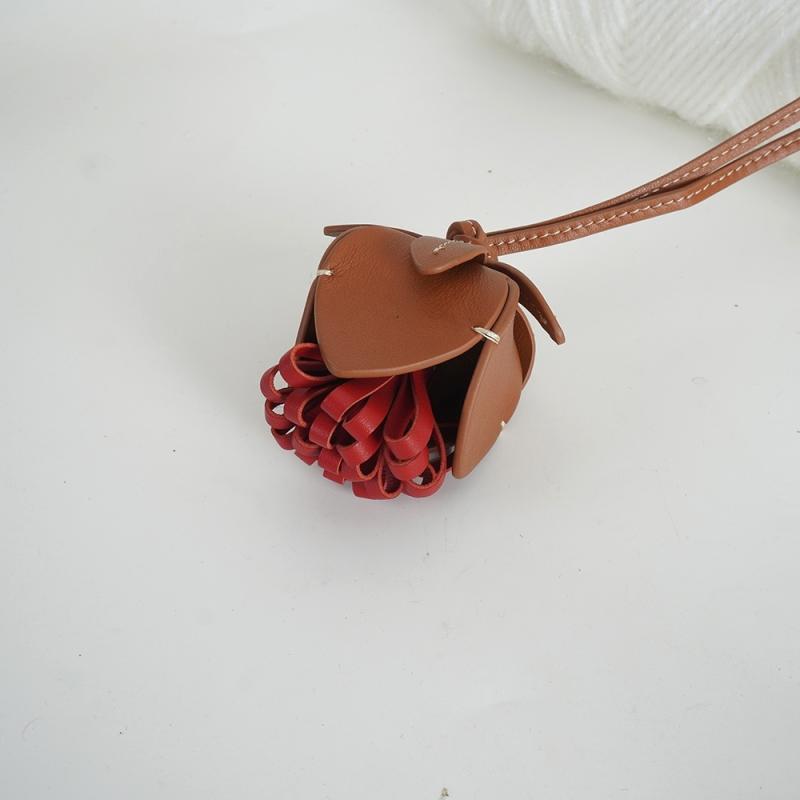 

Цветок Кисточка Шар Шарм для сумки Кожаная подвеска Роскошный Высококачественный Цветок Подвеска для автомобиля Украшение Аксессуары для сумки