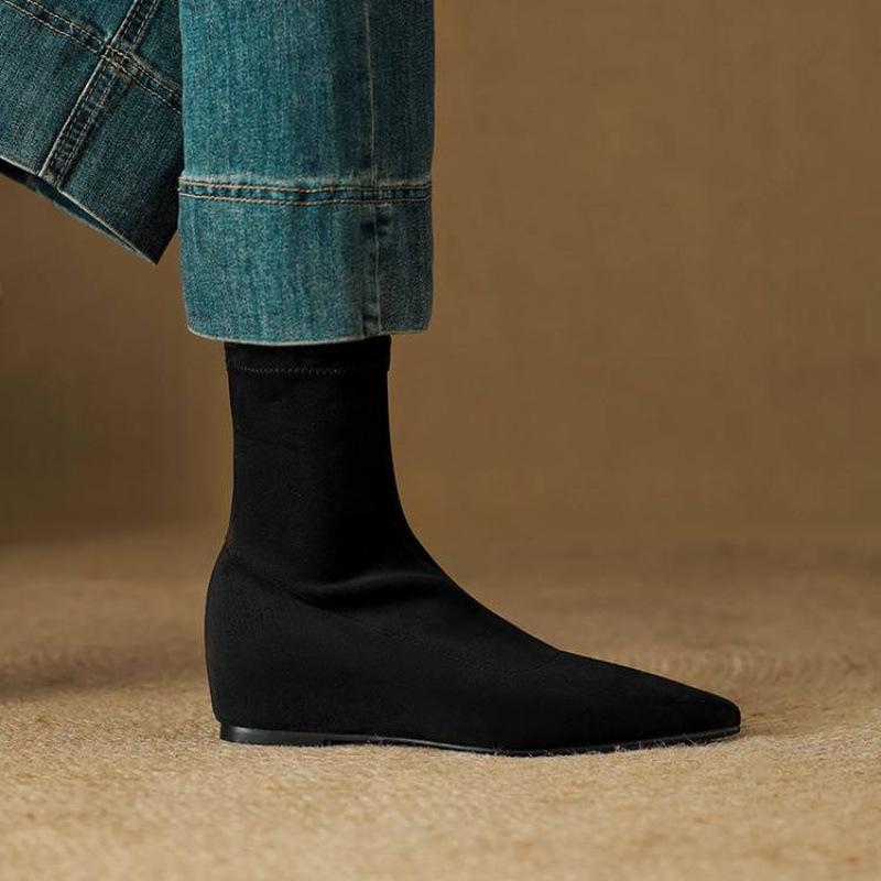 New Women's Elastic Fashion Boots Sleeve Solid Color Medium Heel Pointed Wedge Heel Large Size Women's Boots Comfortable Autumn and Winter Boots