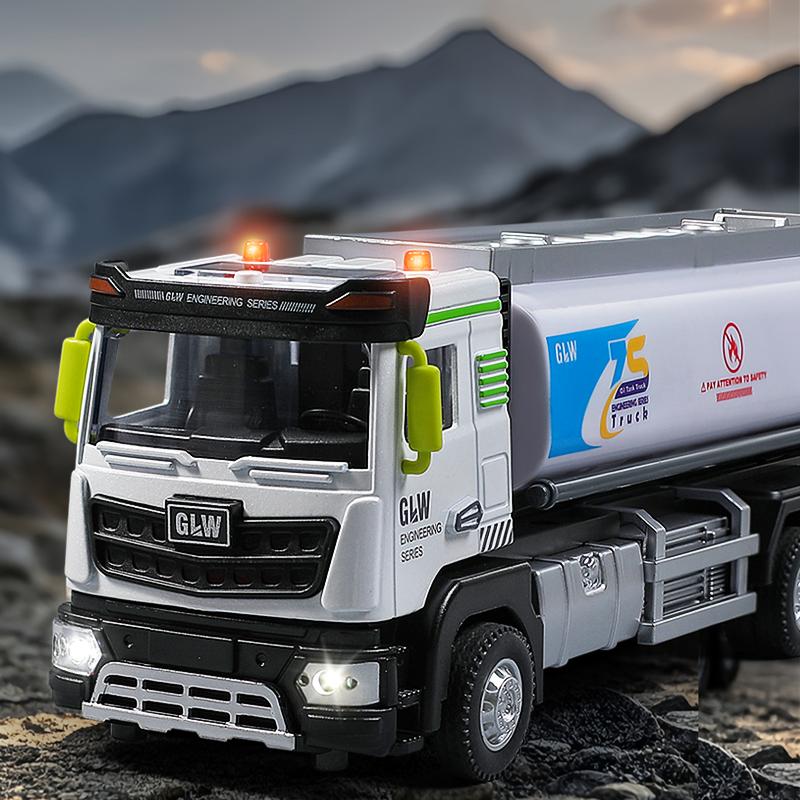 1:40 2 Style Model Ciężarówki Transportowej Miejskiej Symulacja Odlew Ciśnieniowy Miejski Zbiornikowiec Olejowy Pojazd Dźwięk i Światło Zabawki Dla Dzieci Prezent