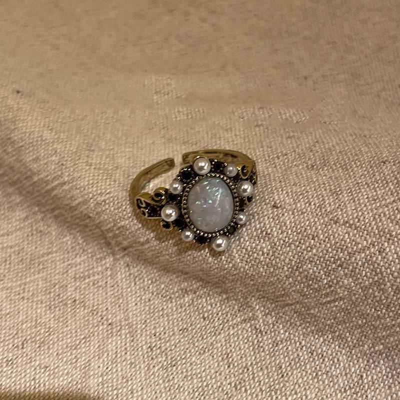 Vintage Ethnic Bronze Color Open Finger Ring For Women Relief Devil's Eye Heart-Shaped Blue Zircon Ring Jewelry
