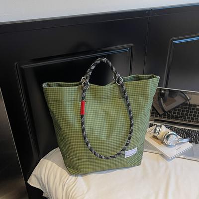 Modische und lässige Tragetasche mit großem Fassungsvermögen, Nischendesign, personalisierte Damen-Einzelschultertasche