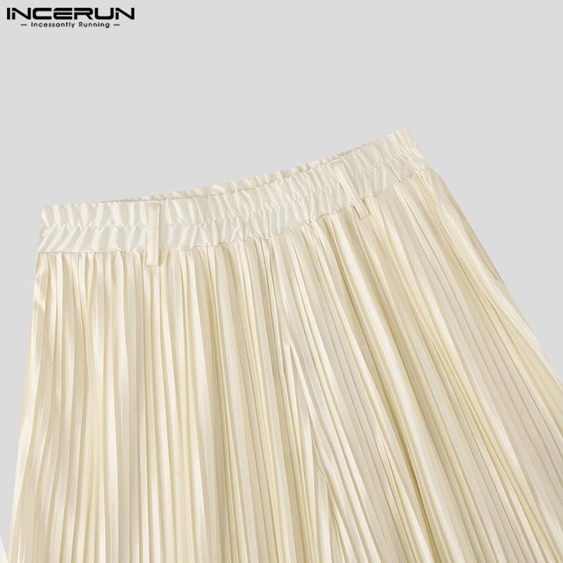 INCERUN Men Elastic Waist Pleated Casual Loose Half Pants Shorts
