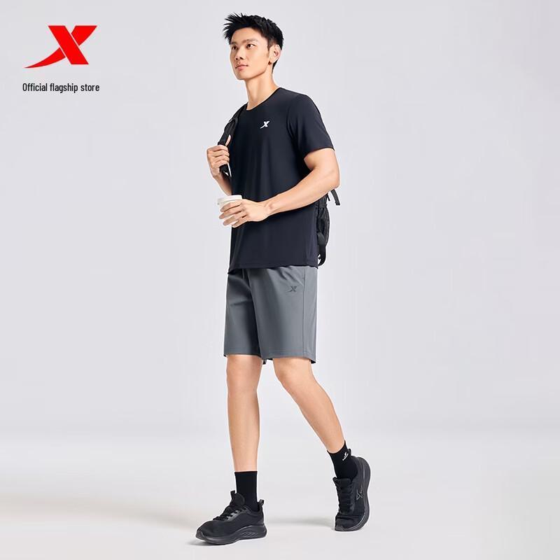 Xtep Men's Breathable Quick-Dry Ice Silk Running Shorts