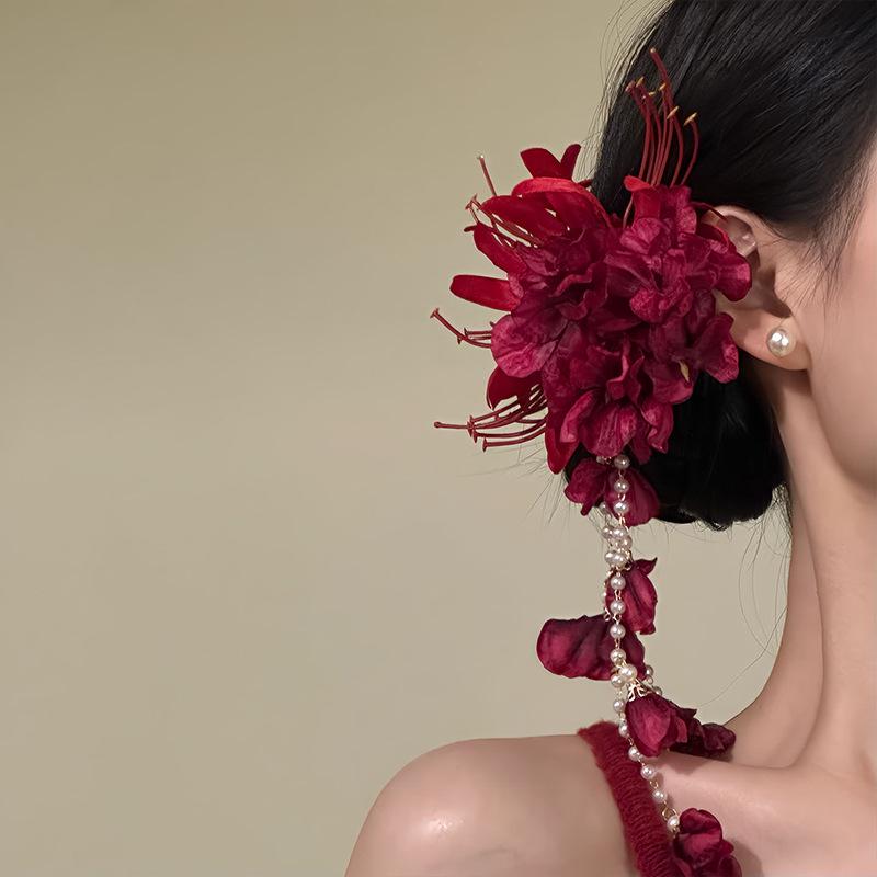 Elegante Fermaglio per Capelli con Nappa a Fiore di Perla - Accessorio Versatile Duckbill Retrò