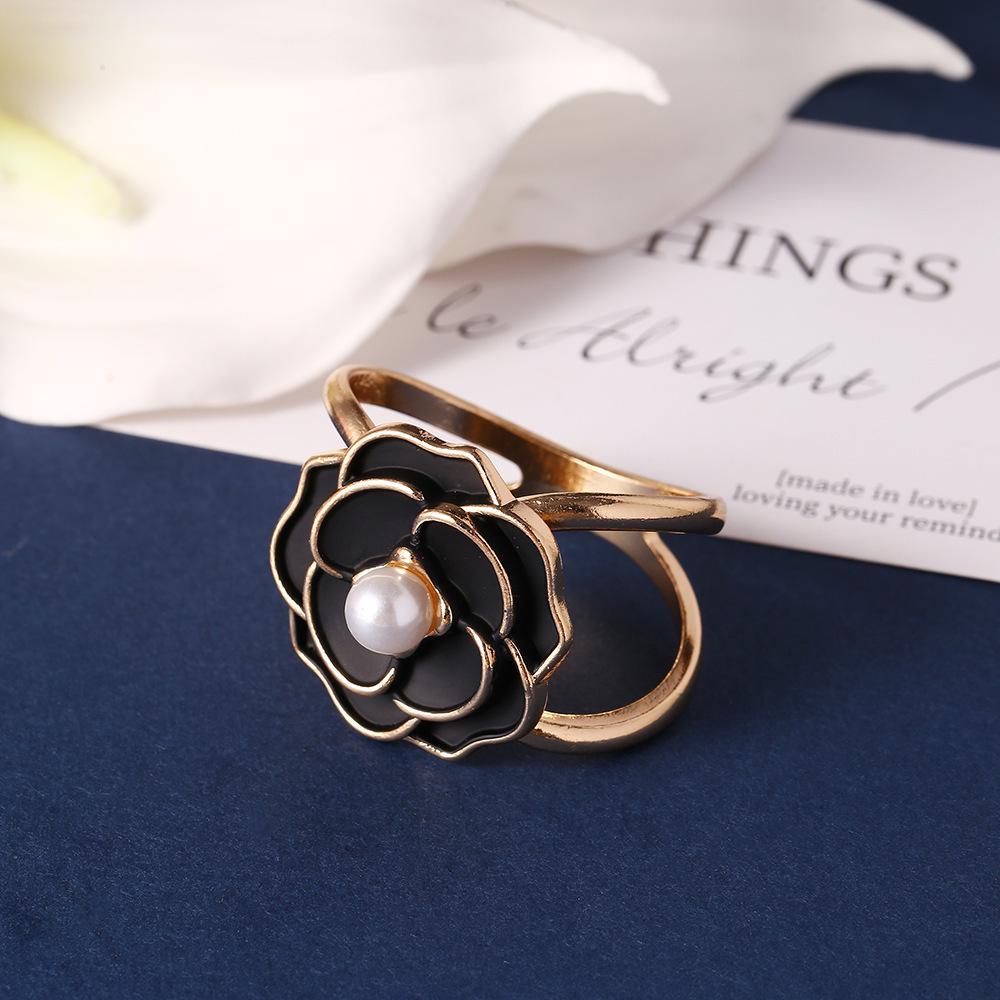 Korean Pearl Camellia Scarf and Shawl Buckle for Fashionable T-Shirts