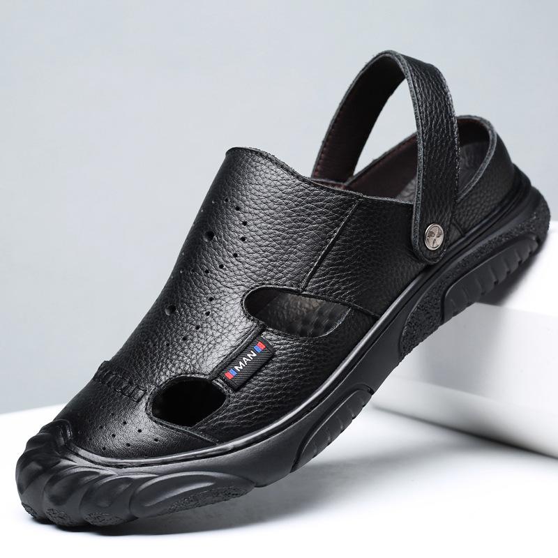 

2025 Summer New Hollow Leather Shoes Breathable Men s Toe Outdoor Beach Hole Shoes Dual-purpose Slippers 38