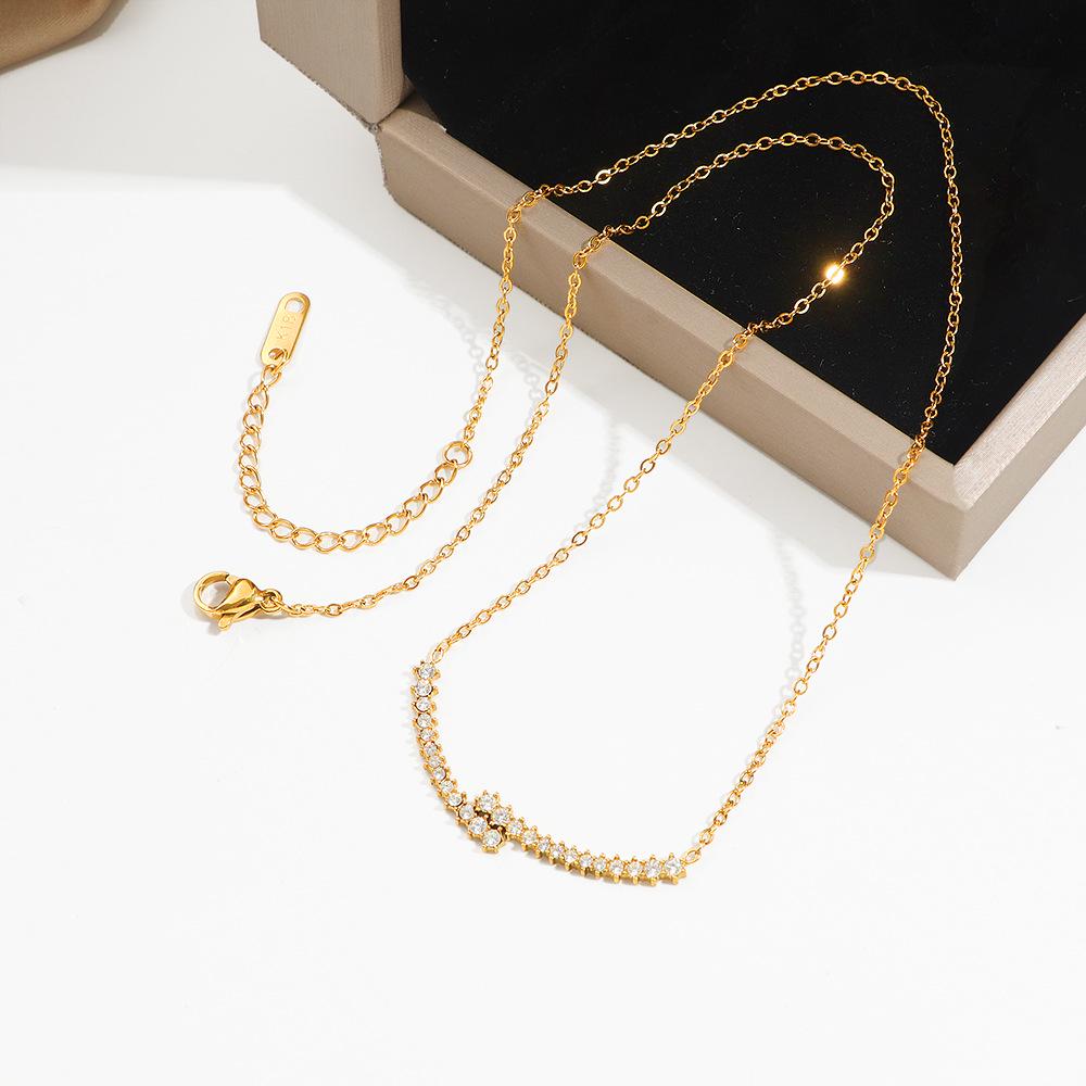 Zirconia Smile Necklace: Women's Titanium Steel Clavicle Chain, Trendy Non-fading Jewelry with Versatile Niche Design