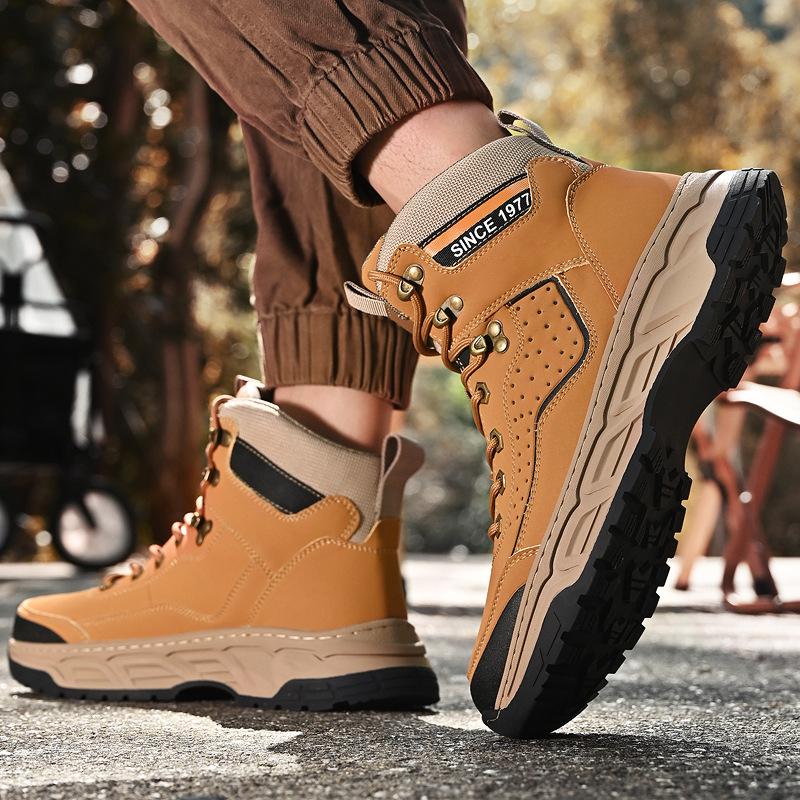 Autumn and Winter Hot-selling Martin Boots Men's High-top Cotton Shoes Rhubarb Boots Outdoor Hiking Shoes Tooling Boots Batch