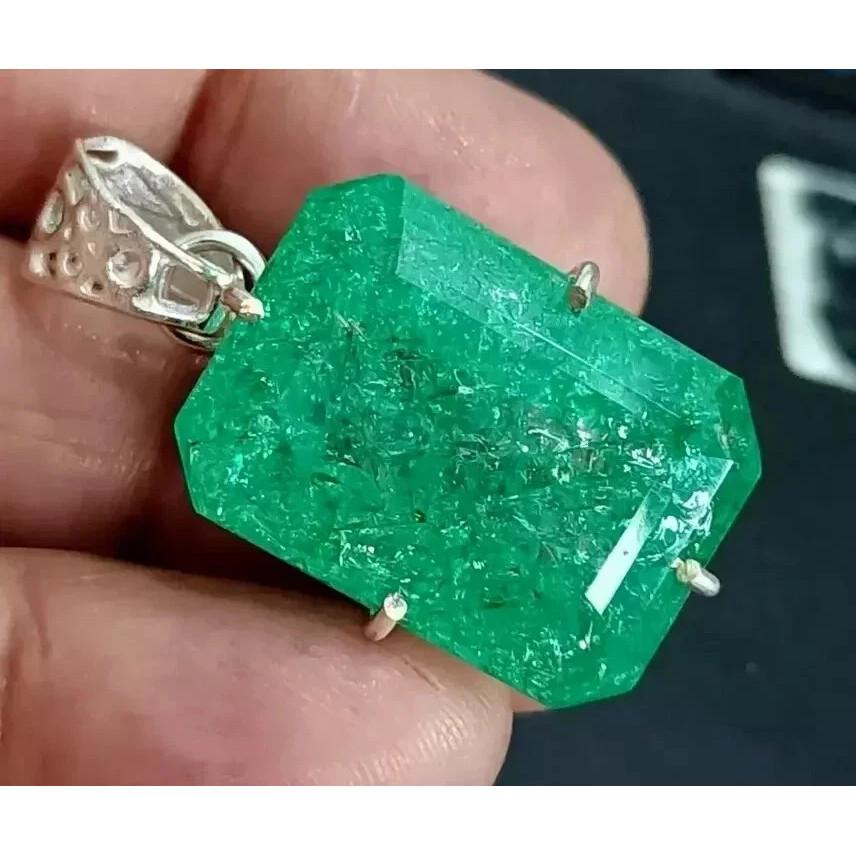 BMR Jewels Natural 58 Ct Green Emerald Loose Gemstone 925 Silver Pendant