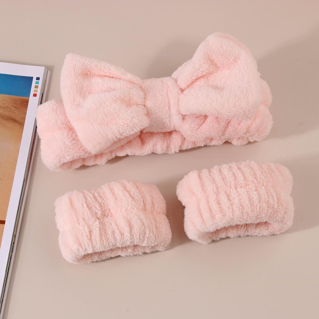 Plush Wrist Strap Face Wash Spa Bracelet Spa Bracer Absorbs Sweat Coral Fleece Waterproof Headband
