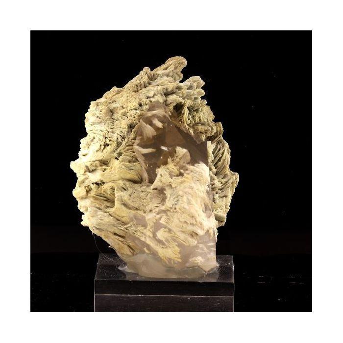 Pierres et Minéraux. Quartz + Baryte. 742.0 ct. Massif des Grandes Rousses, Isère, France.