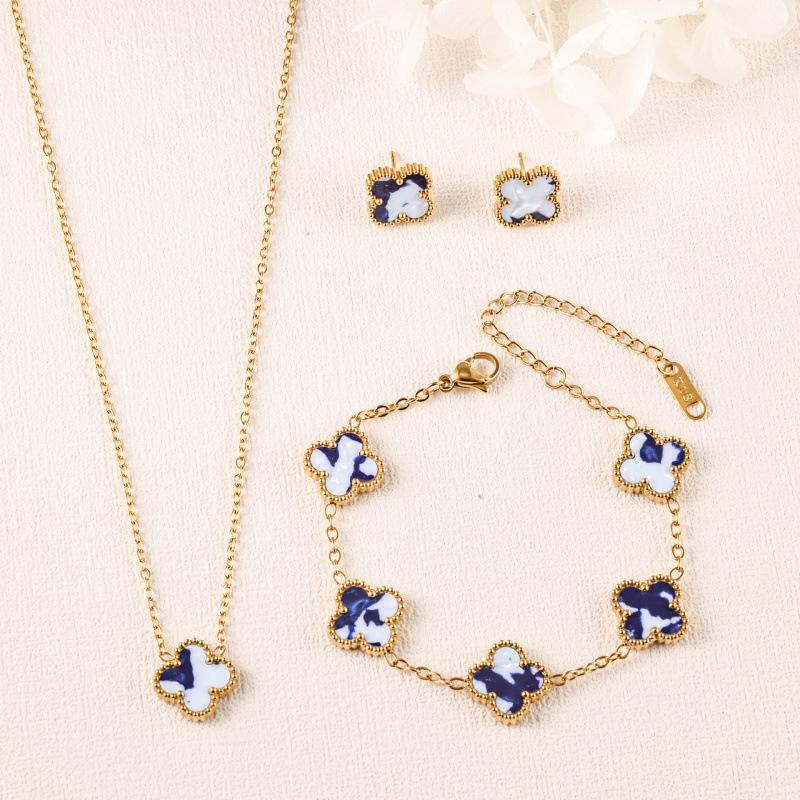 Four-leaf Clover Three-piece Necklace Bracelet and Earring Set - A Luxurious Colorful Fashion Jewelry Set