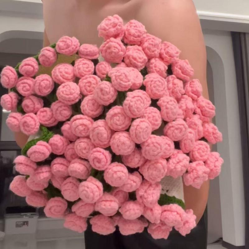 

Букет из розовых пледов в подарочной коробке: Креативный вязаный шерстяной подарок на день рождения для девочек 22 Roses - 60CM - Togetherness