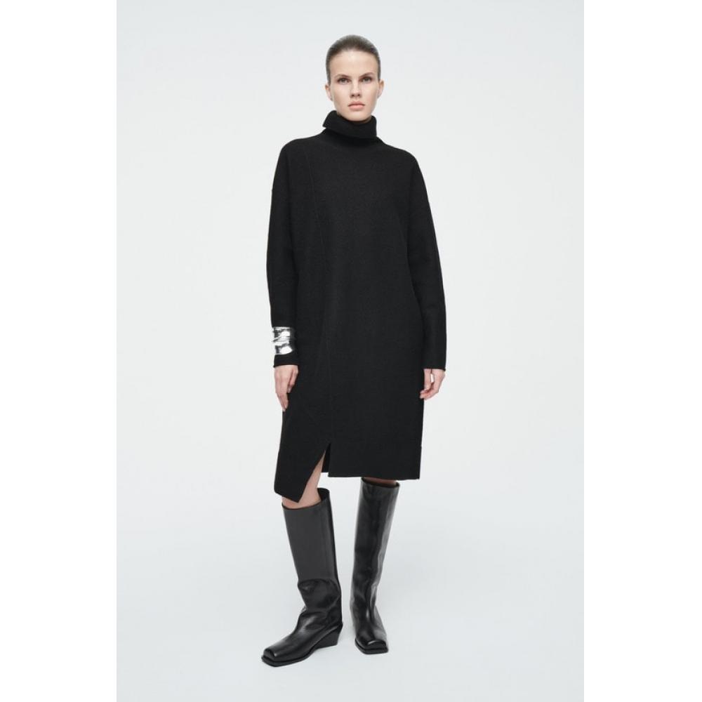 

Cos Japan Asymmetric Merino Wool Dress Black/XSP