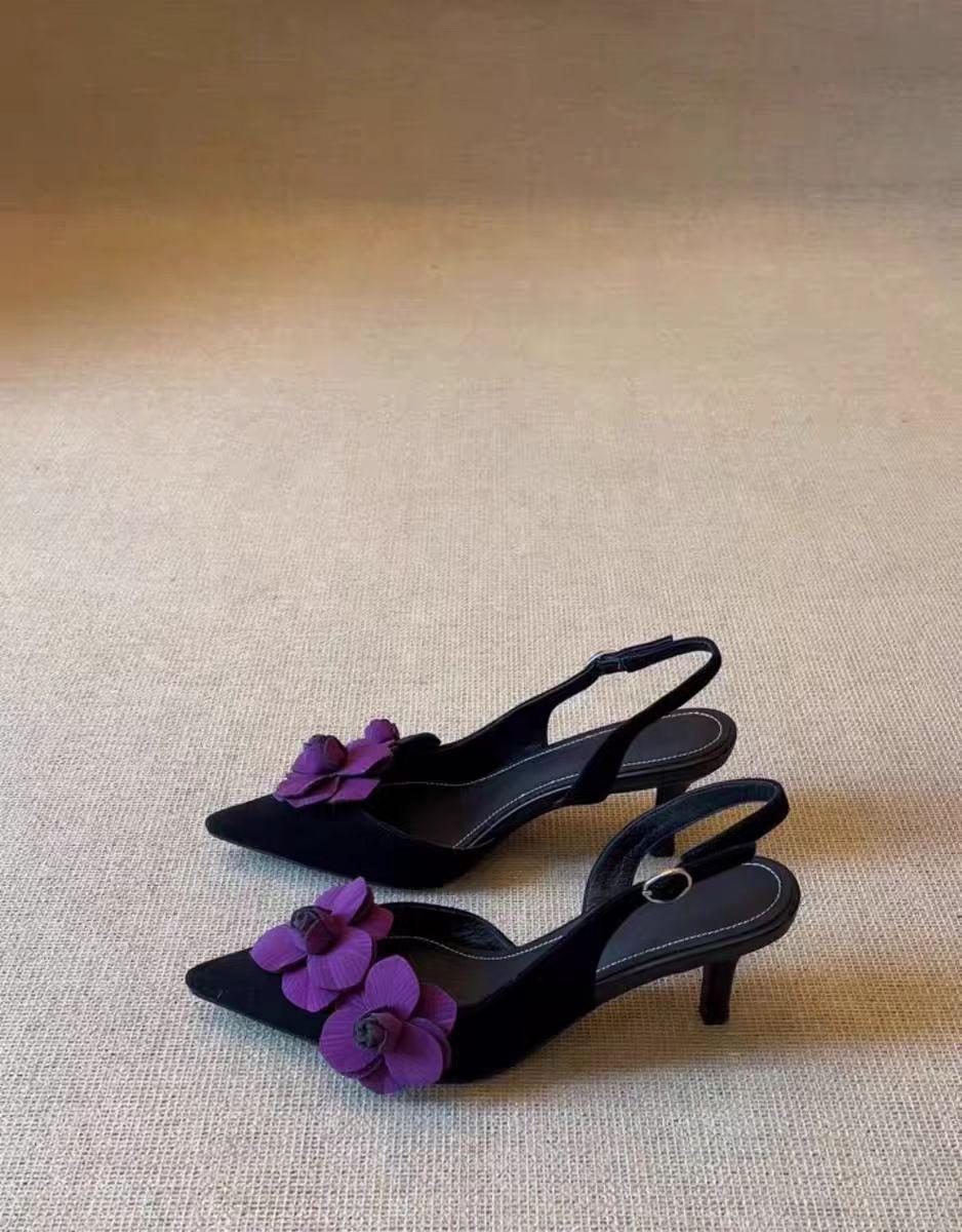 

Baotou sandals Korean version pointed head shallow mouth thin heel empty sandals women s spring and summer new flower high heel Baotou women s sandals 40 чёрный