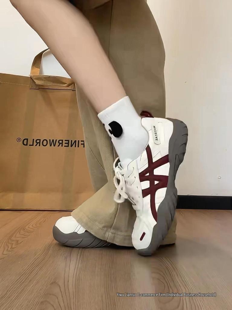 Damen-Leder-Sneaker aus Rindsleder mit dicker Sohle, höhenverstellende Freizeitsport-Schuhe, Herbst/Winter Kollektion 2025