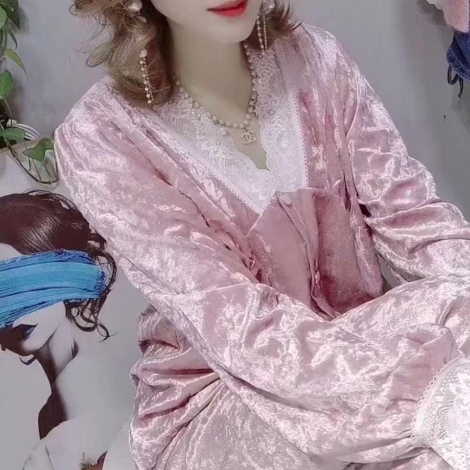 Women's Gold Velvet Pajama Set: Diamond Velvet Loose, Comfortable, and Stylish for Autumn and Winter