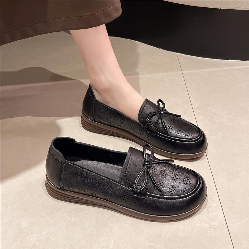 Women Casual Shoes Women Flats Shoes Loafers Slip on Ladies Light Fur Moccasins Designer Shoes Zapatos Mujer