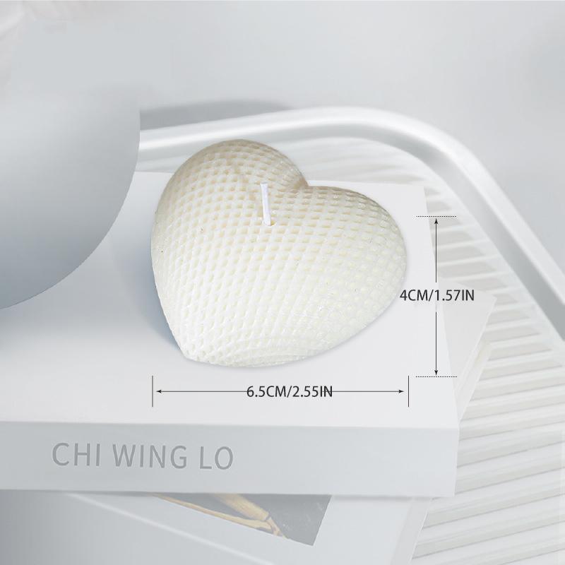 Heart-shaped candle romantic Valentine's Day tea wax proposal pendulum small candle prop art scented candle