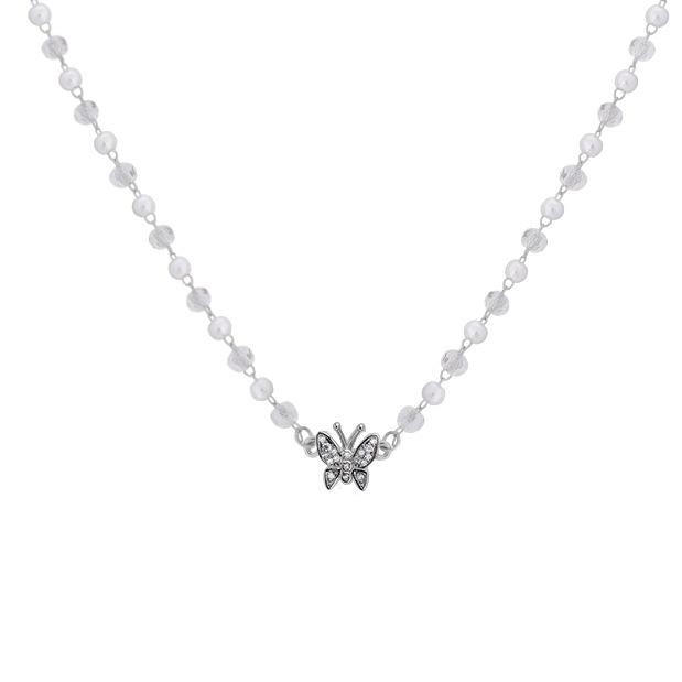 Elegant Butterfly Pearl Necklace: Light Luxury Clavicle Chain for Women