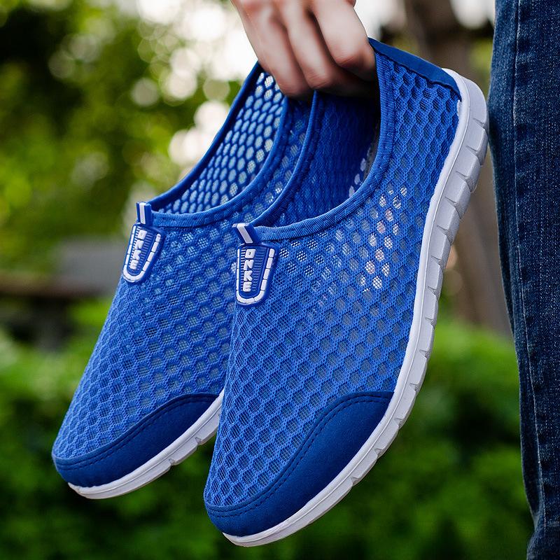 Herren Sommer Hollow Sandalen Atmungsaktive Mesh-Stoffschuhe Lässige Sportliche Slipper
