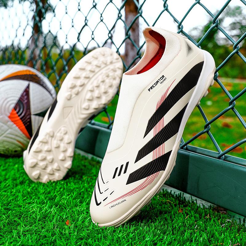 Soccer Shoes Men'S World Cup Flying Weaving Grass Training Seamless Low Top Spike Shredded Sneakers