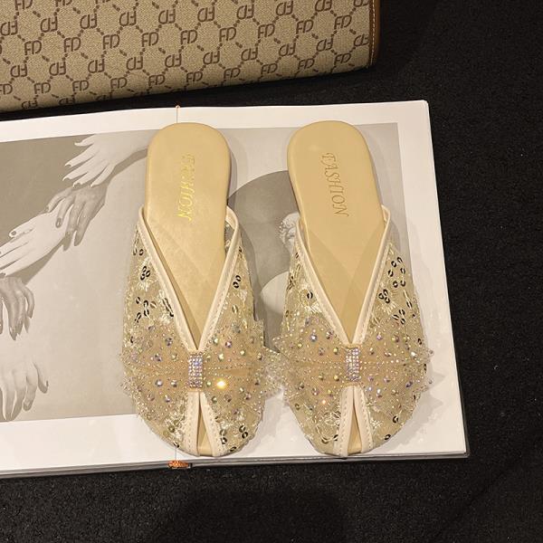 Fashion Rubber Slippers Cover Toe Shoes Glitter Slides Slipers Women Fashion Flat Jelly 2025 Luxury Crystal Female Shoes Womens Slippers