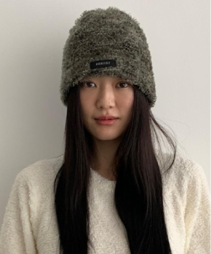 KOOKEESEE Hairy Knit Beanie Hat_Khaki