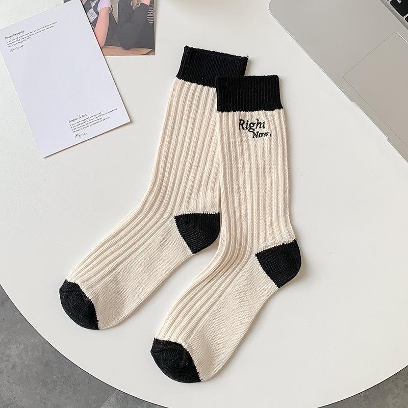 Zhuji Retro Black & White Striped Mid-Tube Socks for Men and Women - Thick Knit, Autumn/Winter Style