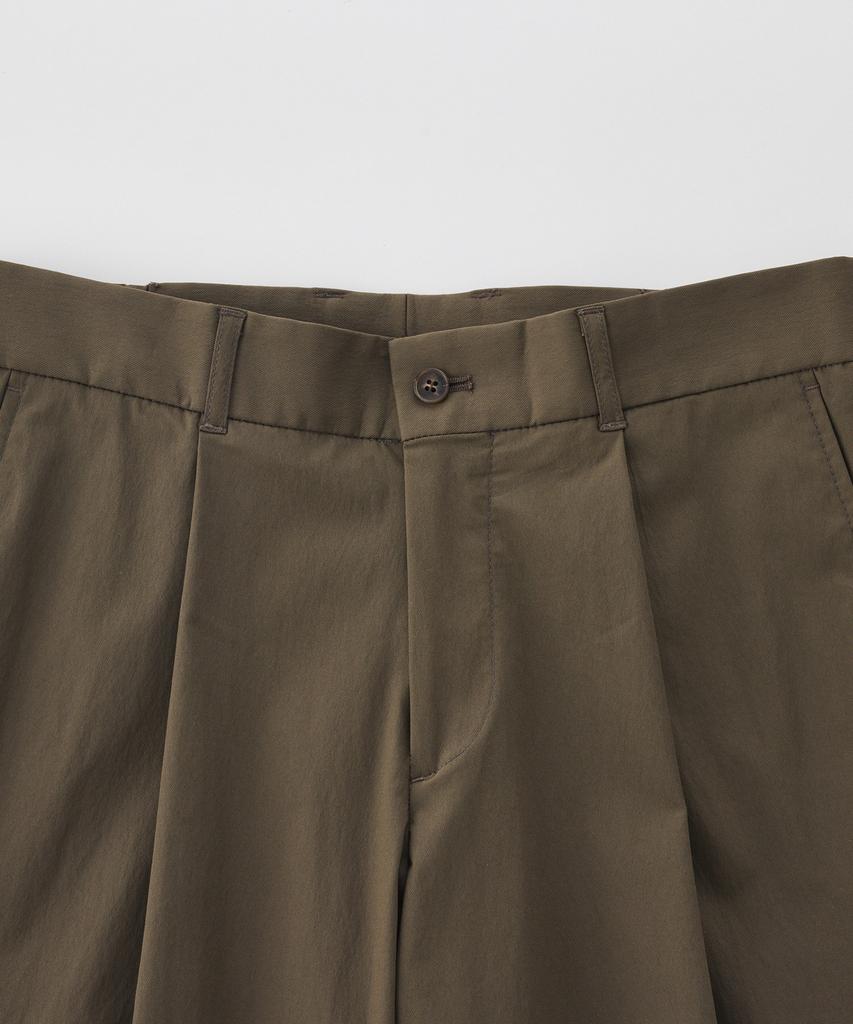 STCO Nylon Stretch One-Pleat Slacks_Khaki (Oversized)_Sepwb72Wsk