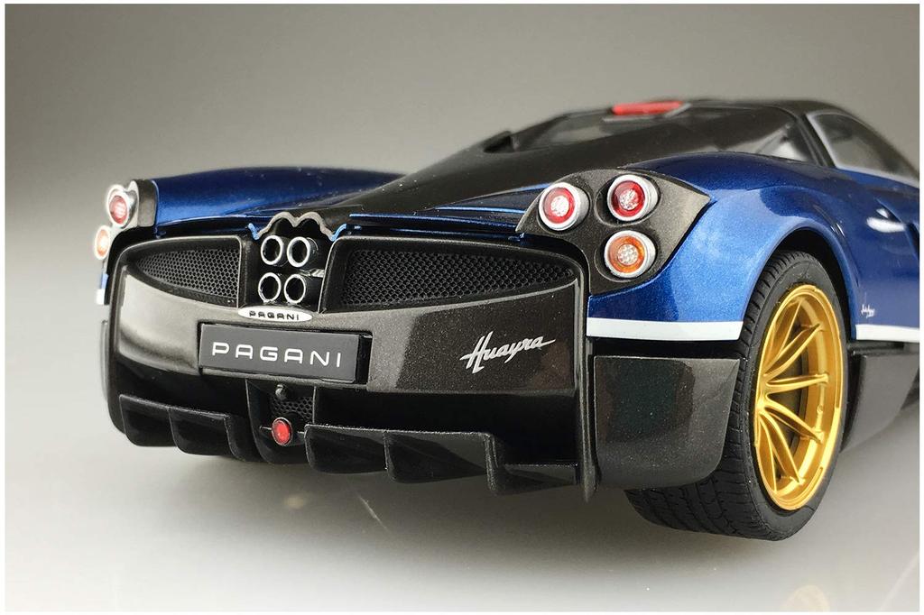 Aoshima Bunka Kyozai 1/24 Supercar Series No. 26 Pagani Huayra Pachet Tempesta Plastic Model