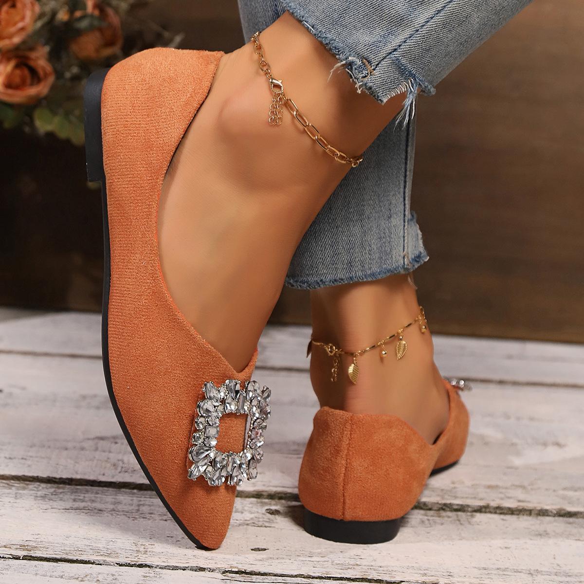 

Новые женские туфли большого размера с квадратной пряжкой, стразами, однотонные, с острым носком, с мелким вырезом, закрывающие стопу, на плоской подошве, большого размера 43