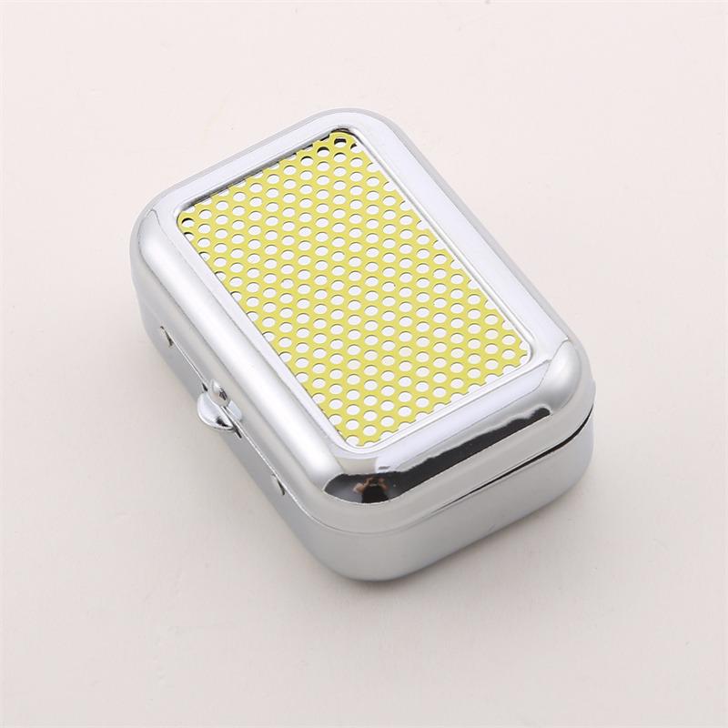 Mini Portable Metal Cigarette Ashtray Fashion Ashtray wiht Lockable Lid Desktop Ash Case Outdoor Pocket Ashtray Gift For Man