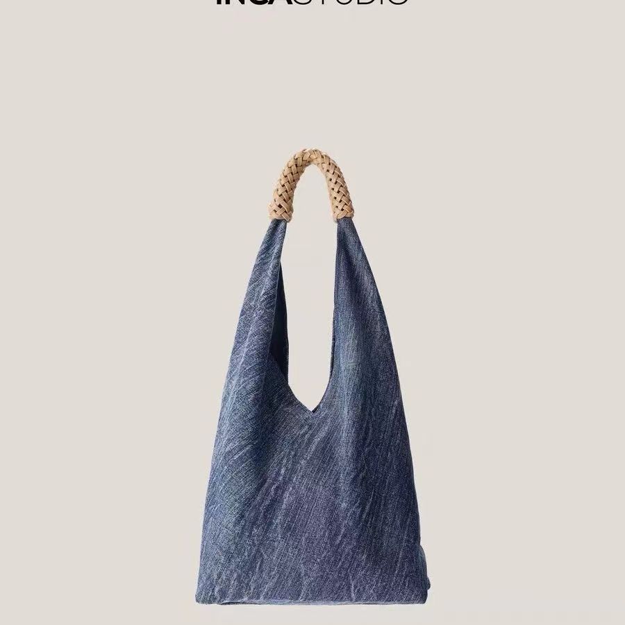 

Denim canvas bag women s shoulder tote bag crescent bag niche design texture new синий